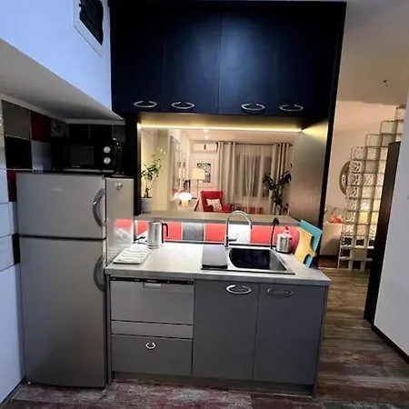 Neimar House * Βελιγράδι